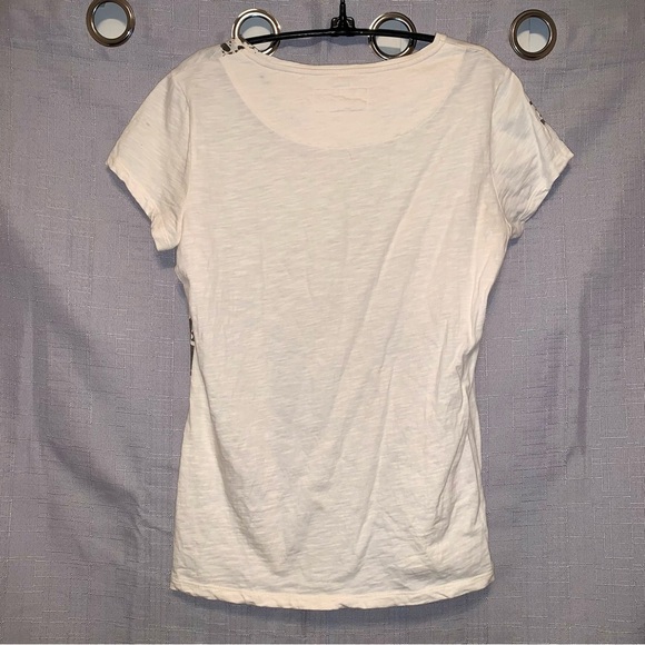 💧COLDWATER CREEK Cream Colored Tee with Star Dripping Paint Design size Small - Picture 2 of 7